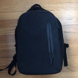 EUC Everlane Black Backpack